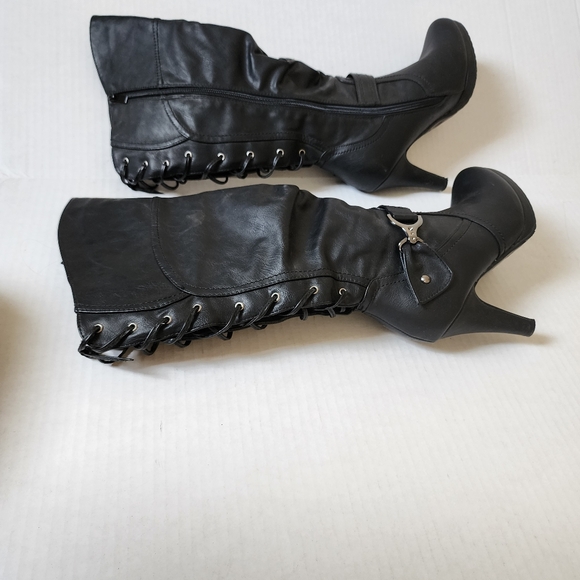 Topmoda Tall black boots with 5" heel - Picture 3 of 9